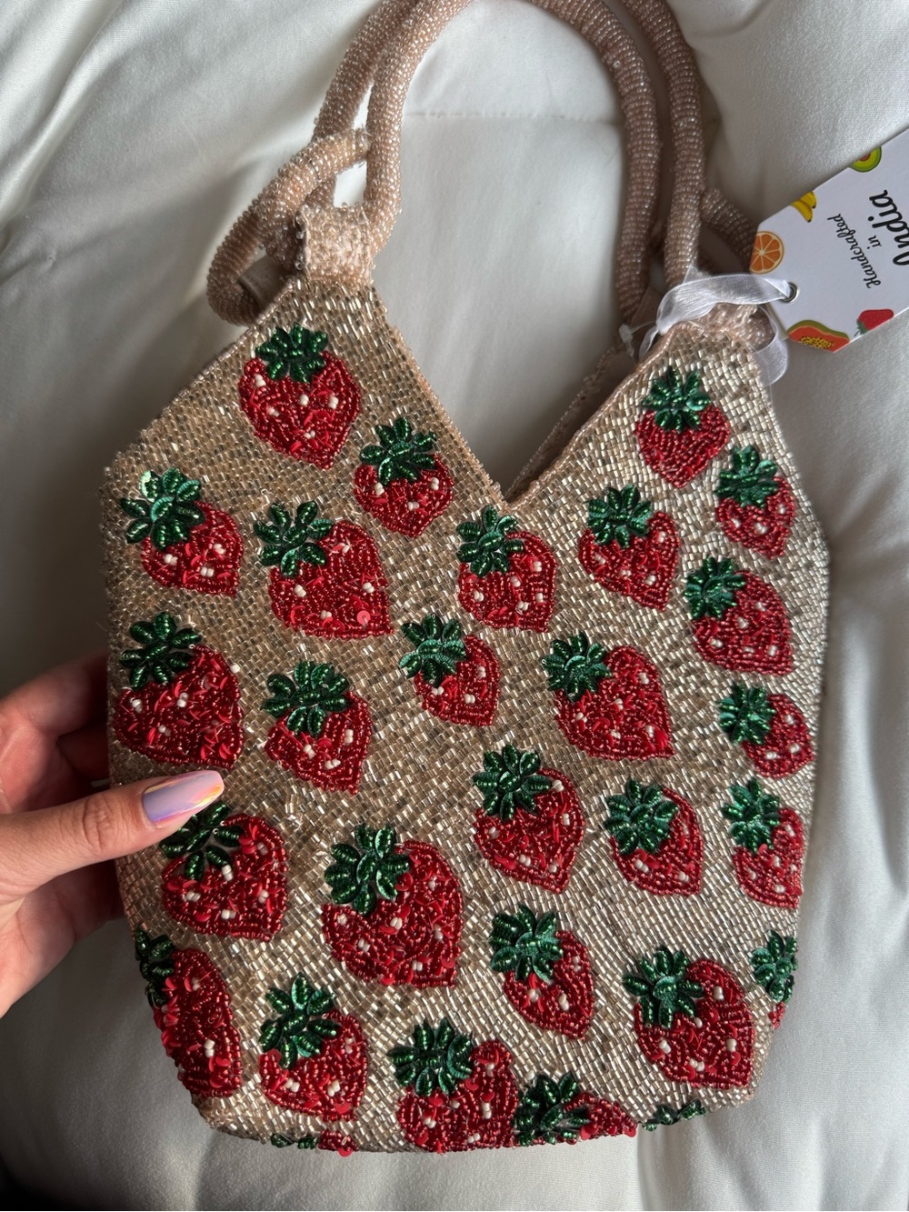 Strawberry Beaded Bucket Bag Handmade in India New With Tags - Picture 2 of 15